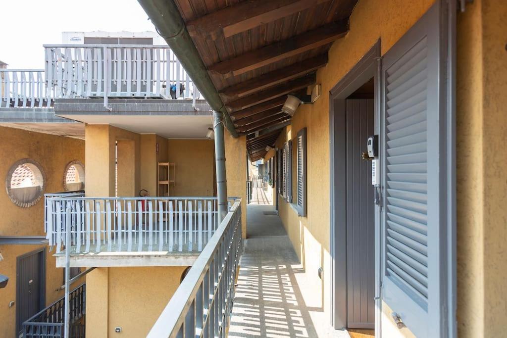 My Charming Apartments Ai Navigli-Vigevano Suite Milán Exterior foto